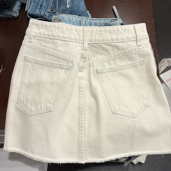 LF Jean Skirt with center zipper down the front - Picture 2 of 8